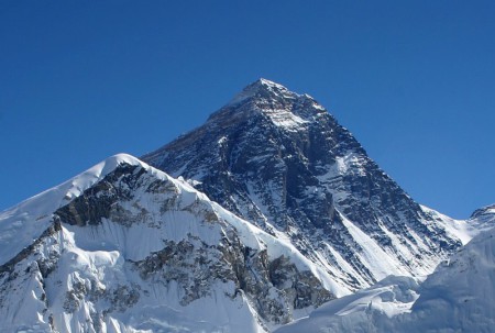 Mount Everest, Mount Everest from Kalapatthar. Cropped and scaled down from Image:Everest kalapatthar.jpg. photo: Pavel Novak