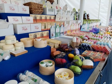 "SAVON DU MIDI"-Stand auf dem Heider Wochenmarkt - Foto von Luise Bonness