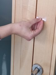 Braille an den Türen der FHW2